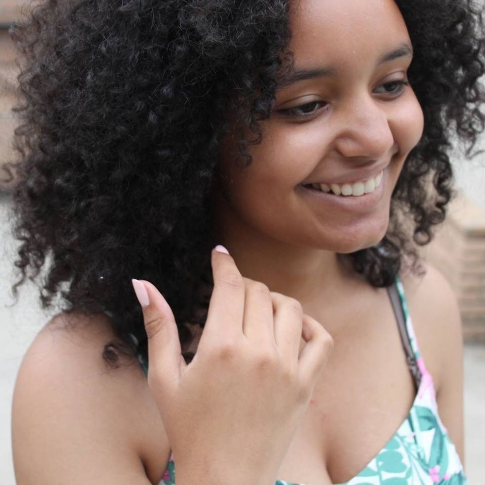 Meet your Posher, Mia